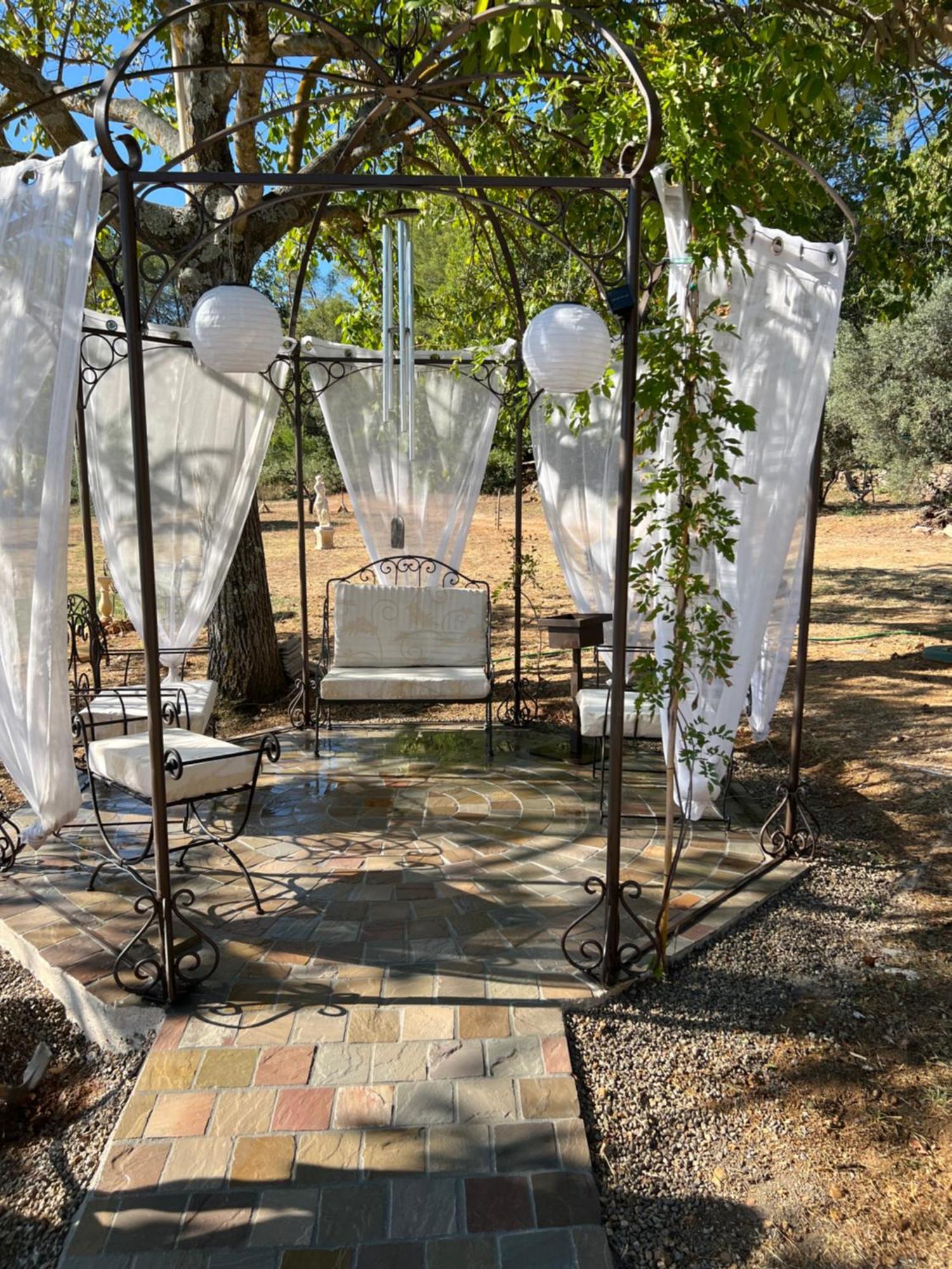 Bastide Des Hesperides Apartment Flayosc Bagian luar foto