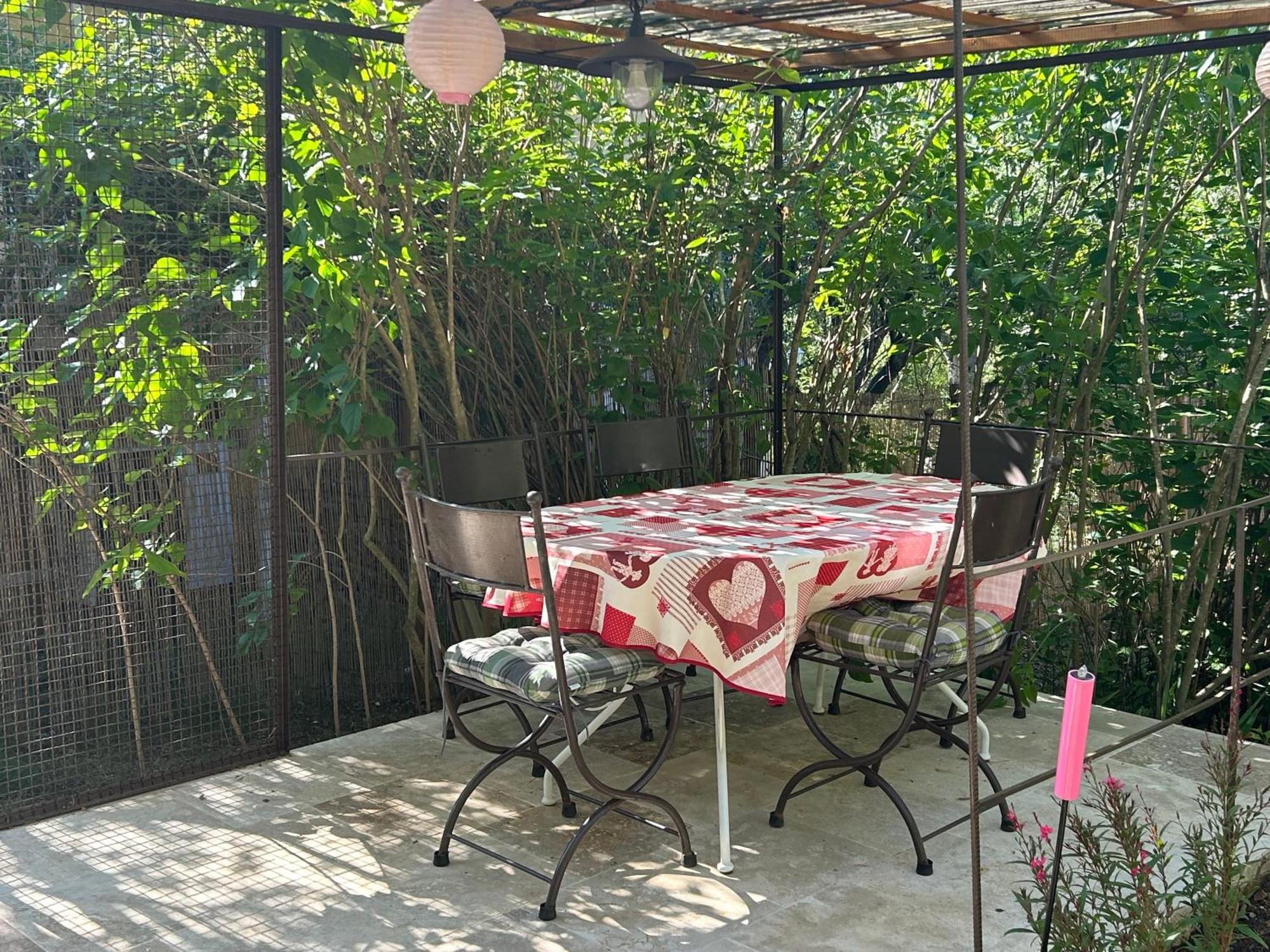 Bastide Des Hesperides Apartment Flayosc Bagian luar foto