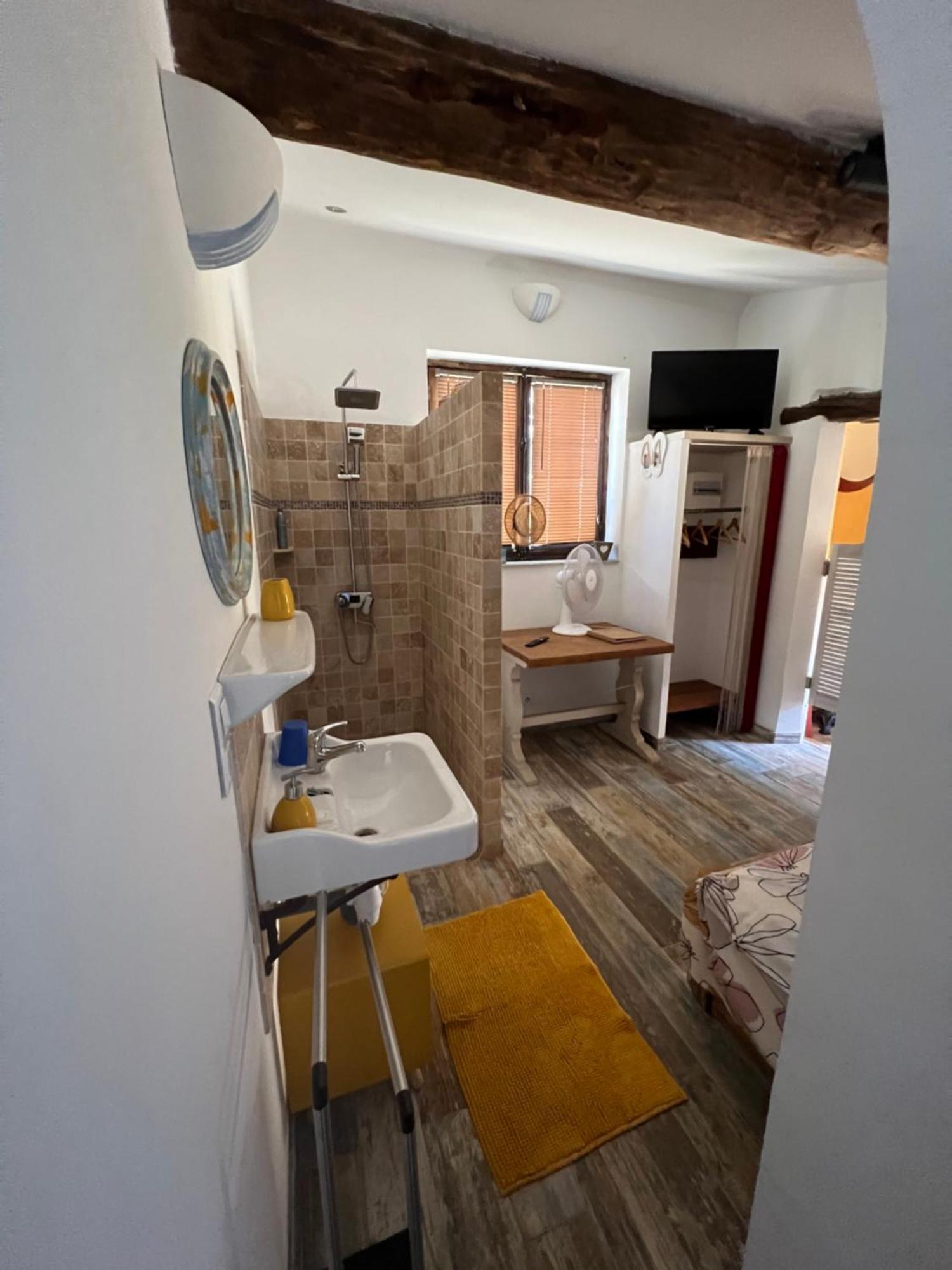 Bastide Des Hesperides Apartment Flayosc Bagian luar foto