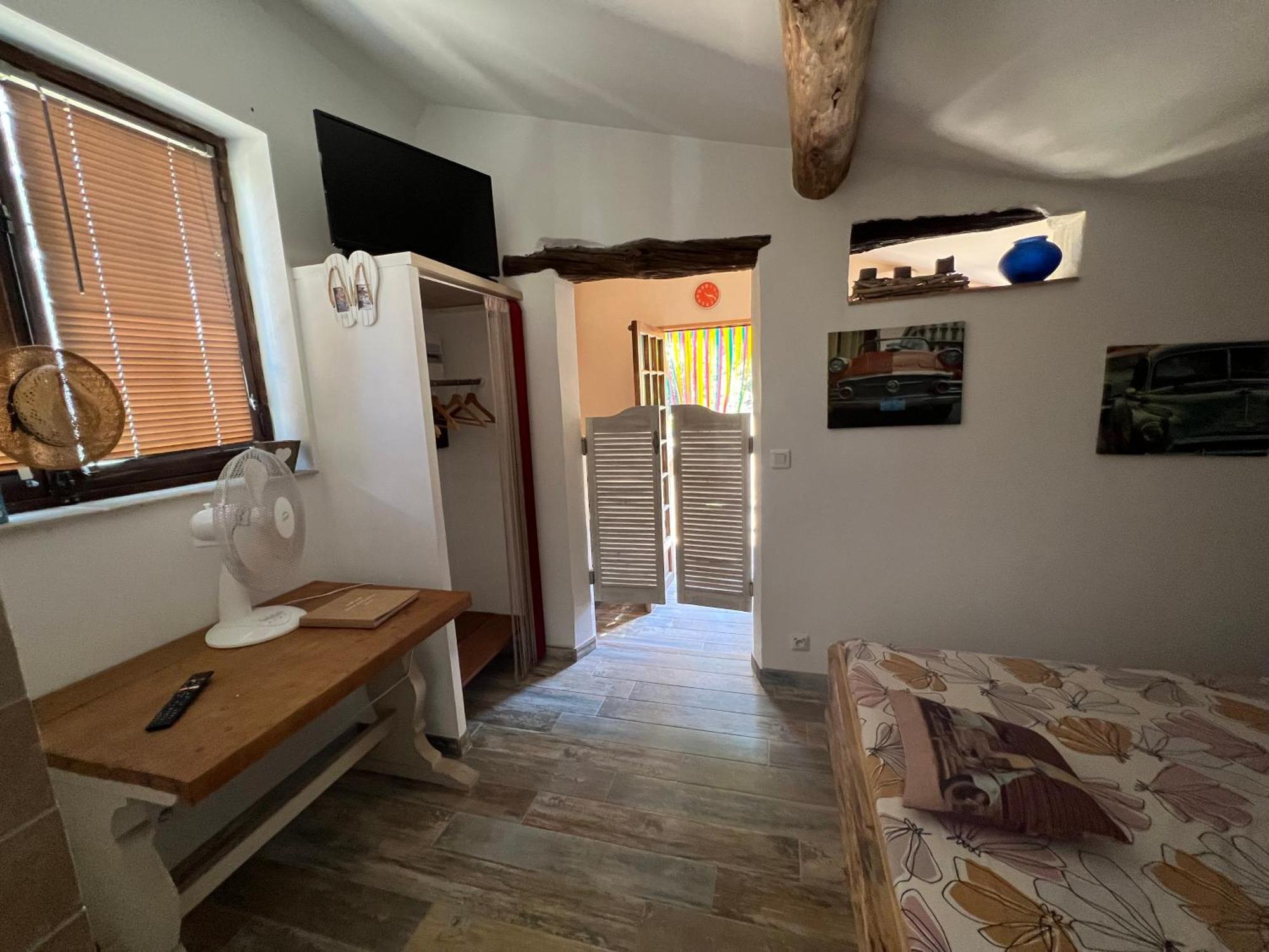 Bastide Des Hesperides Apartment Flayosc Bagian luar foto